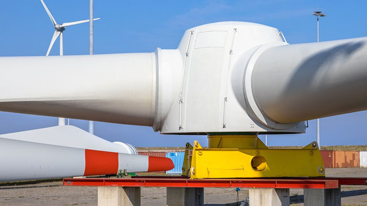 Medium-AdobeStock_298261348