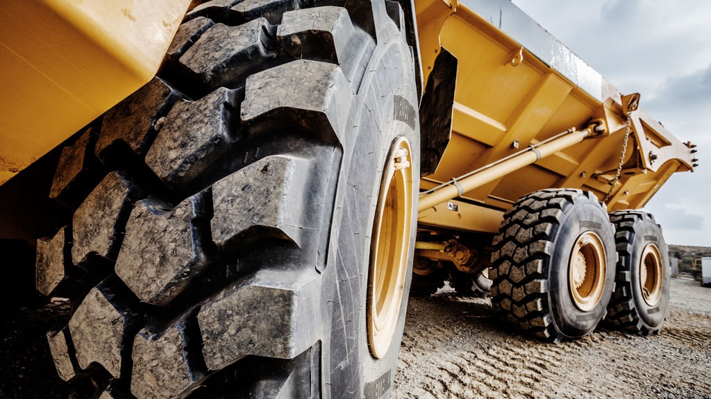 Applications-CON-Earth-Moving-Tires-1024x575
